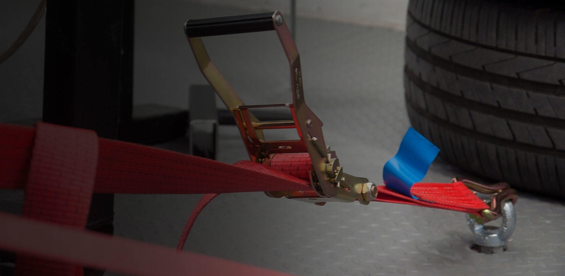 Ningbo Easy Lifting Auto Expartories Co., Ltd.